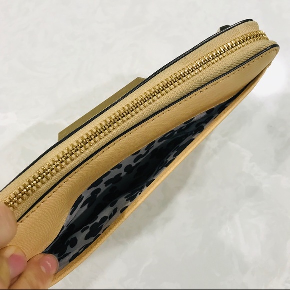 Rebecca Minkoff Wallet - Picture 5 of 6